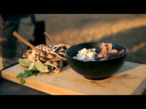 BBQ csülök, juhtúrós sztrapacskával és bárány nyárs krumplilángosban