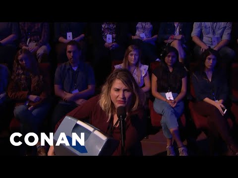 パロディ　アップルの顔認証ソフト質問ぜめ　(Consumers Have Questions About Apple's Facial Recognition Software  - CONAN on TBS)