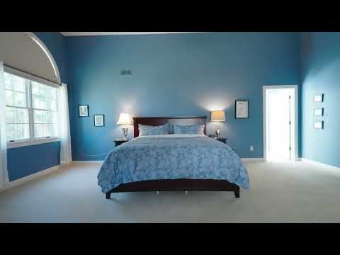 32 Draper Rd, Dover MA