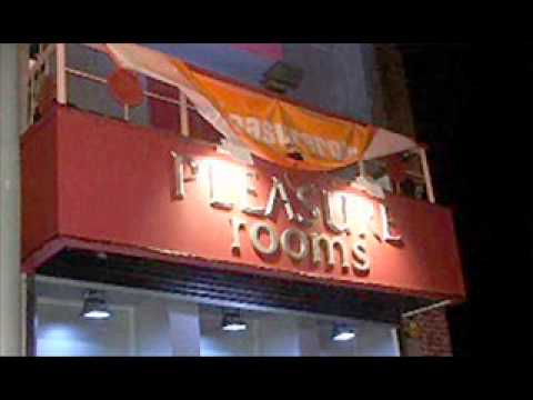 Holding me kissing me pleasure rooms