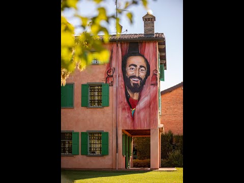 The Italian Radio Hour - Casa Museo Luciano Pavarotti with Nicoletta Mantovani