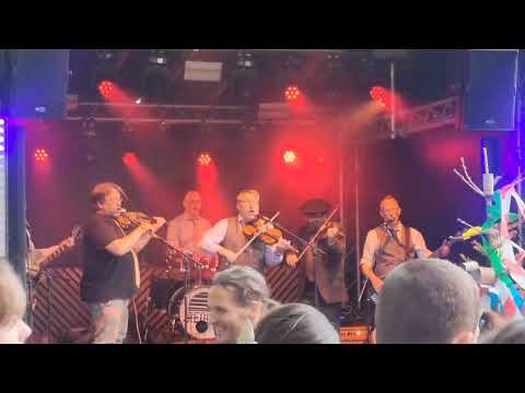 Schäng Blasius Flönz Rakete ft Mitia Khramtsov - Mühlenforelle