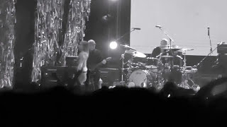 Iggy Pop "Loose (Stooges Song)" Live @ Desert Daze, Joshua Tree, CA 10.14.17