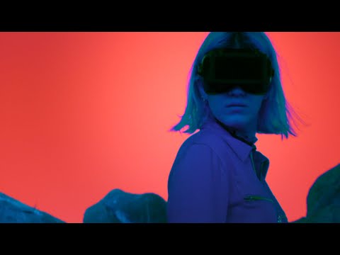 Daphne and the Fuzz - How Can We Enjoy The Sun? (Official Video)