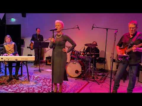 Hound dog ( Tracy Chapmanin versio), Groove 5