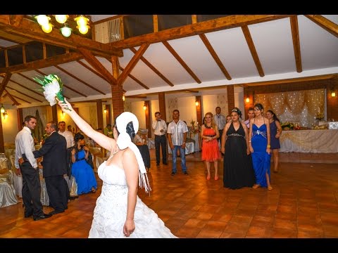 22 TRADITII Nunta * ( Aruncarea buchetului , LIVE% NUNTA ) * 0751132073 * DjFotoFilm