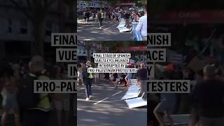Download lagu Final stage of Spanish Vuelta cycling race interrupted by pro-Palestinian protesters mp3