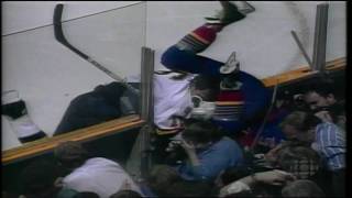 Canucks Classics: Linden Smashes Norton Through the Glass