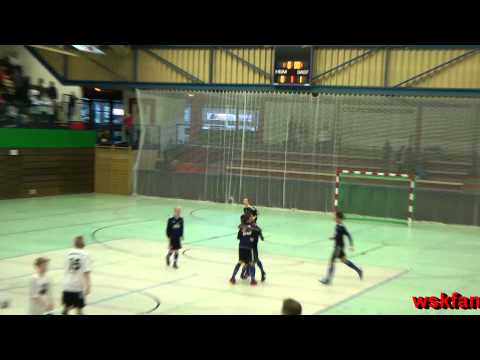 Jugendfußball Hamburg (25. Februar 2012) Traumtor aus Kummerfelder SV - HSV - U 13