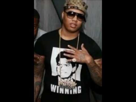 Win Win By: Mac Moo Tha Cow Ft. Salty and AR-15 aka Y.P