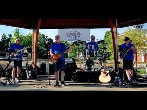 She Loves You / I Wanna Hold Your Hand  - 4EverFab