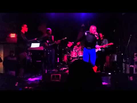 Dezi 5 "Lose Control"