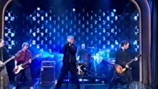Guided By Voices - &quot;Everyone Thinks I&#39;m A Raincloud&quot; On Late Night ( December 2nd 2004 )