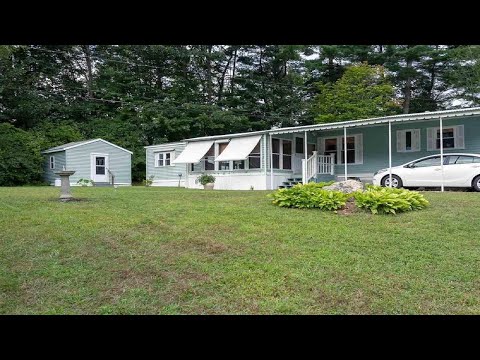 22 Vindale Road, Hooksett, NH Presented by The Murphy Roche Team.
