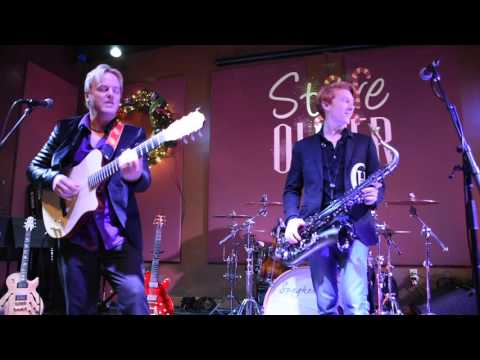 Steve Oliver with Chase Huna doing Ain't No Sunshine.