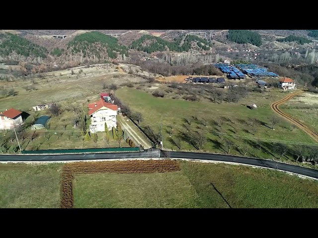 Нов асфалт во село Конопница, локален пат во м.в. Чивл’к