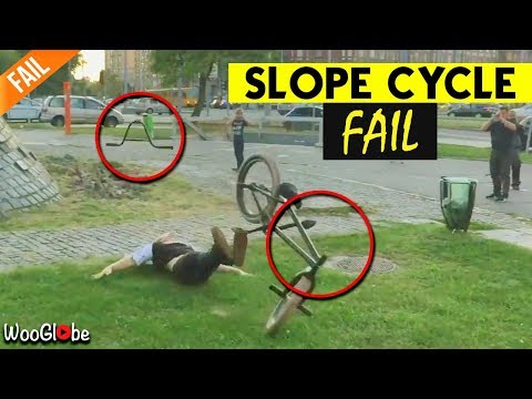 Cycle Broke Into Pieces After Miscalculating