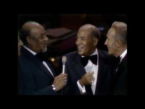Bing Crosby and The Mills Brothers - Dinah - March 3, 1977 - HD