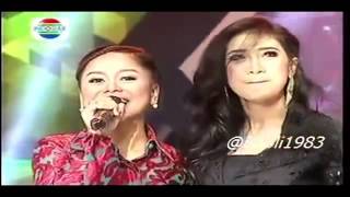 Download lagu DUET MAUT suara yang merdu ''LESTI & ERIE SUZAN'' mp3 Download lagu DUET MAUT suara yang merdu ''LESTI & ERIE SUZAN'' mp3