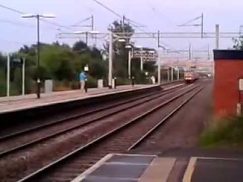 Acton Bridge 15.7.2013 - Royal Mail Class 325 Train WCML Freight