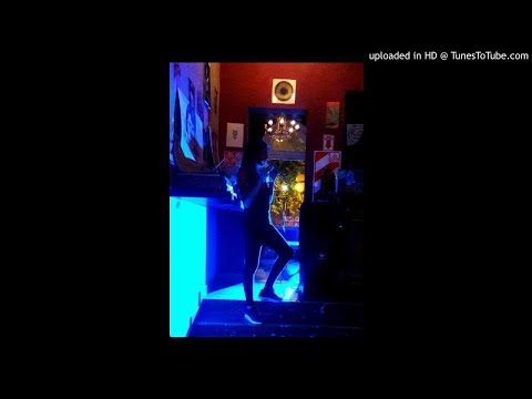 pie de plomo X MILA LOVE x tome coke