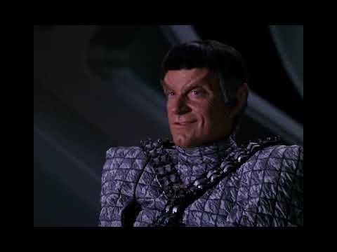 Admiral Jarok and Data (TNG: The Defector)