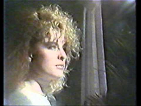 IVETA BARTOŠOVÁ-DNY JDOU