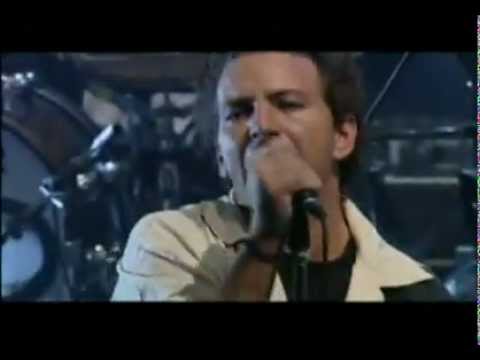 Eddie Vedder and Betchadupa - History Never Repeats (Live Auckland)