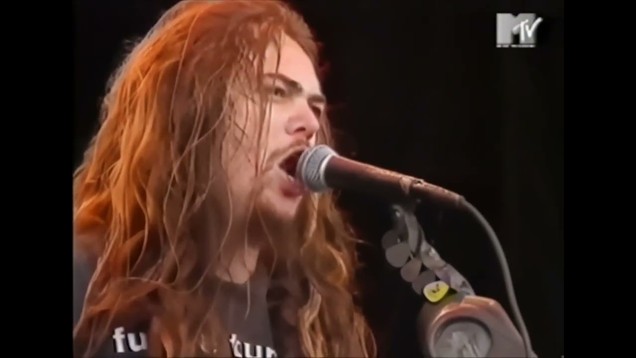 Sepultura - Refuse/Resist (Live At Monsters Of Rock England 720p) Remastered - YouTube