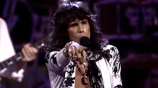 AEROSMITH - Love In An Elevator [MTV: 1990 VMAs]