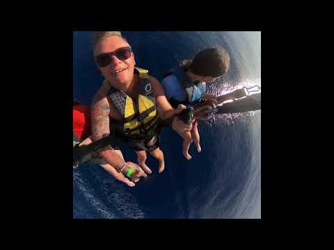 Hawaiian 🌺 Parasail