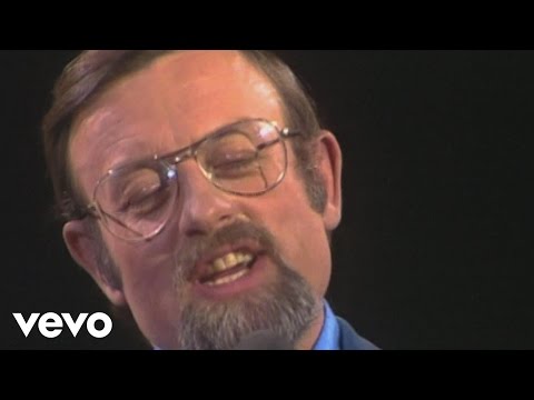 Roger Whittaker - I Don't Believe In If Anymore (Liedercircus 23.04.1976) (VOD)