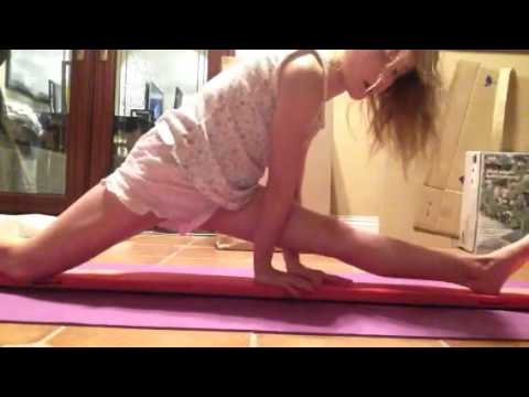 Fun gymnastics at home 💁🏽  