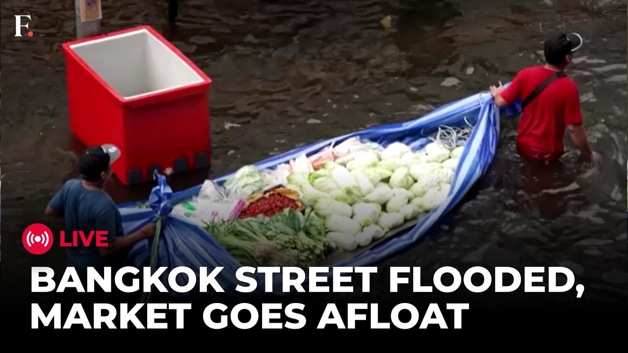 Bangkok Floods LIVE: Streets Turn Into Floating Markets, Residents Shop | Thailand Floods