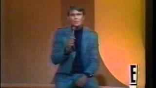 Glen Campbell - Hey Little One (lyrics)