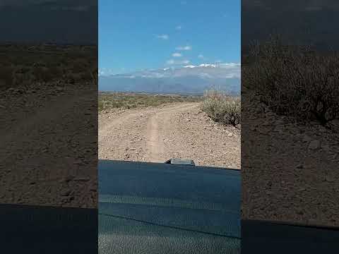 Rumbo a Punta de Agua: el Famatina nevado aparece en el horizonte #Famatina #LaRioja