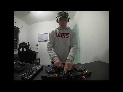 DUKA - TECH HOUSE MIX #129 | WADE | TIM BARESKO | DOM DOLLA | HOUSE DIVIDED | JAY DERSON | KVSH