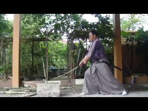 Tameshigiri - gyaku nuki no tachi