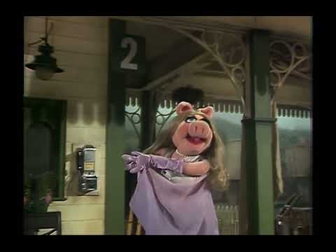 The Muppet Show - 308: Loretta Lynn - “All Alone” (1978)