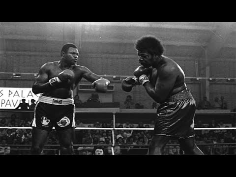Larry Holmes vs Leroy Jones - Highlights (Holmes KNOCKS OUT Jones)