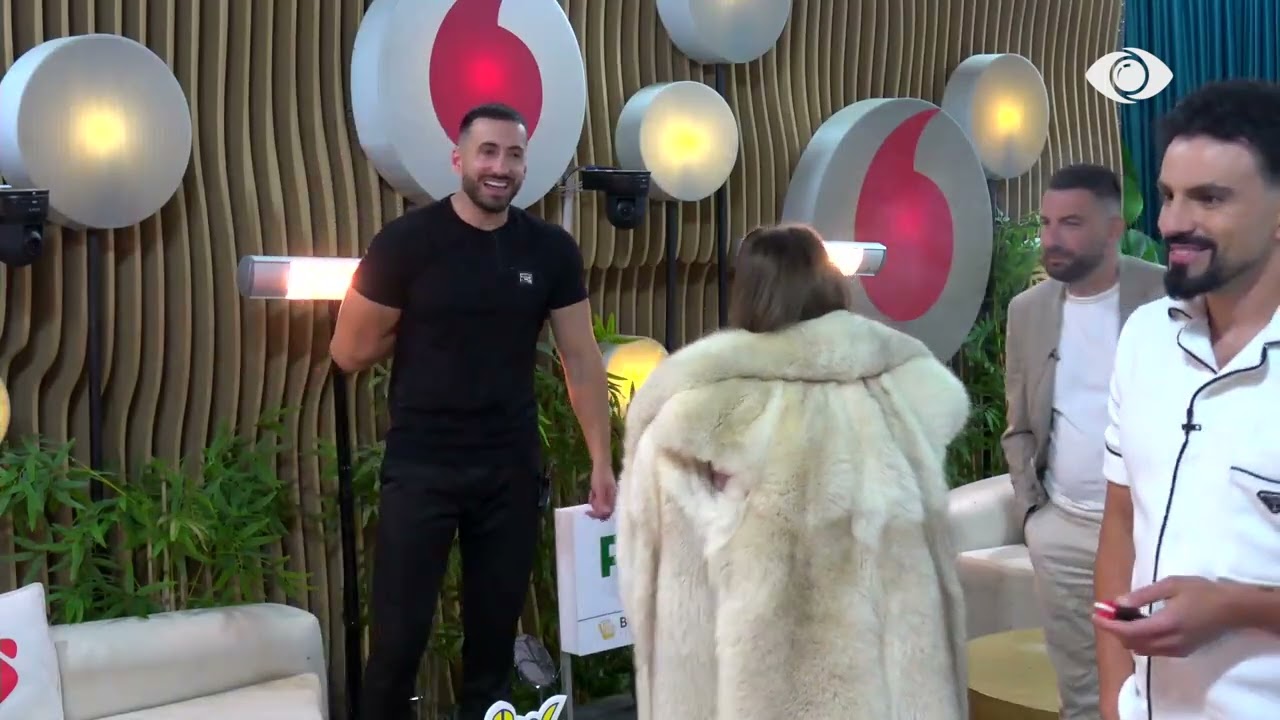 “Ti e ke bërë punën nën rrogoz”/ Jozi-Gertës: Unë jam lideri, jo pseudo-përfaqësuese…