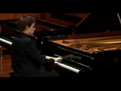 Haydn Sonata in G minor Hob XVI/44- Andrés Navarro