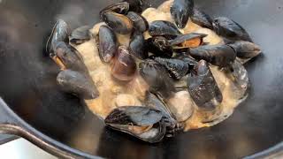 Easy Steamed Mussels, Clams, and Broccoli