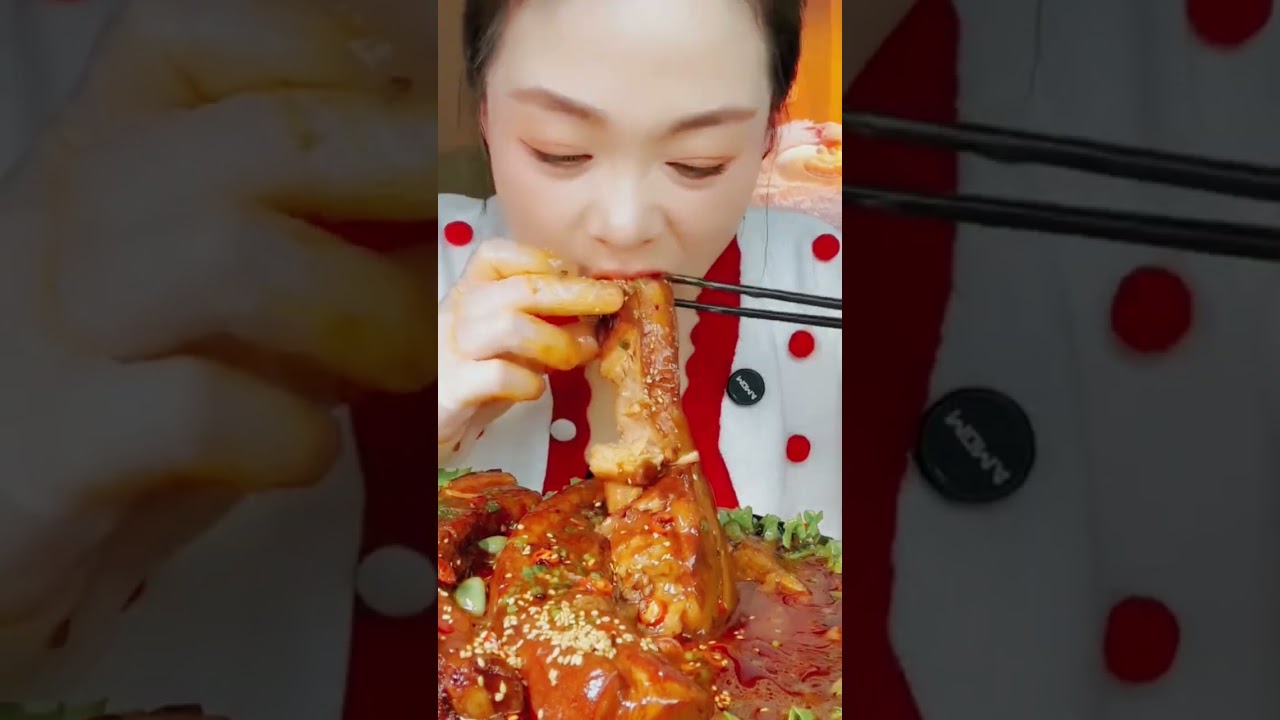 Long pork has a delicious sweet taste. #mukbang #porkchilly #food #eating #eatingsounds #asmr