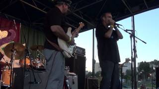 "Baby Take A Look At You"  Lynwood Slim & Kid Ramos