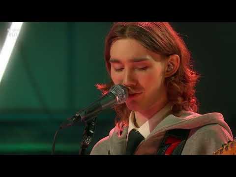 KUSK og Óviti - Fyrsta ástin - Hipsumhaps ábreiða - Stúdíó RÚV