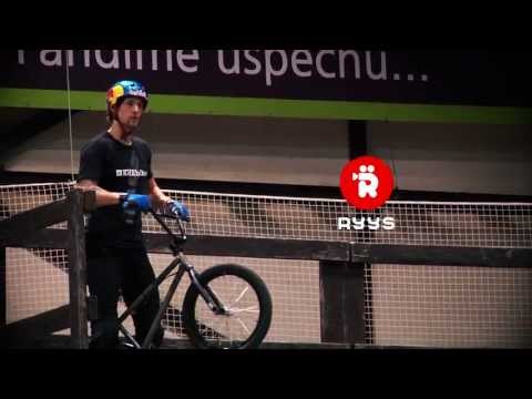 Michael Beran flair double tailwhip / 360bikeflip to tailwhip / Bikehall Contest Trutnov 2013