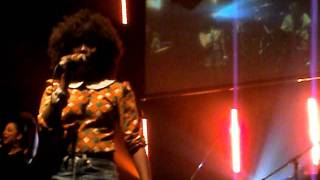 I am smiling. Inna Modja Concert Auch 13.01.2012