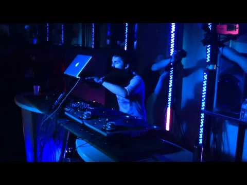 Porter Robinson @ Club 77 - Opening His Set