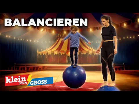 Yvonne Catterfeld vs. Toni (8): Wer läuft schneller auf der Laufkugel? | Klein gegen Groß